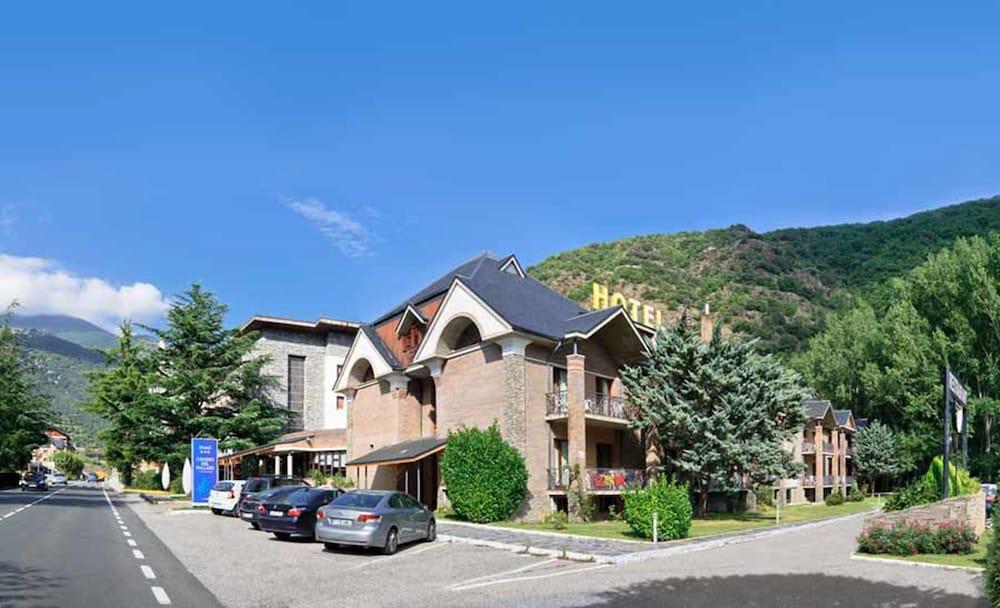 Hotel Snoe Condes Del Pallars Rialp Dış mekan fotoğraf