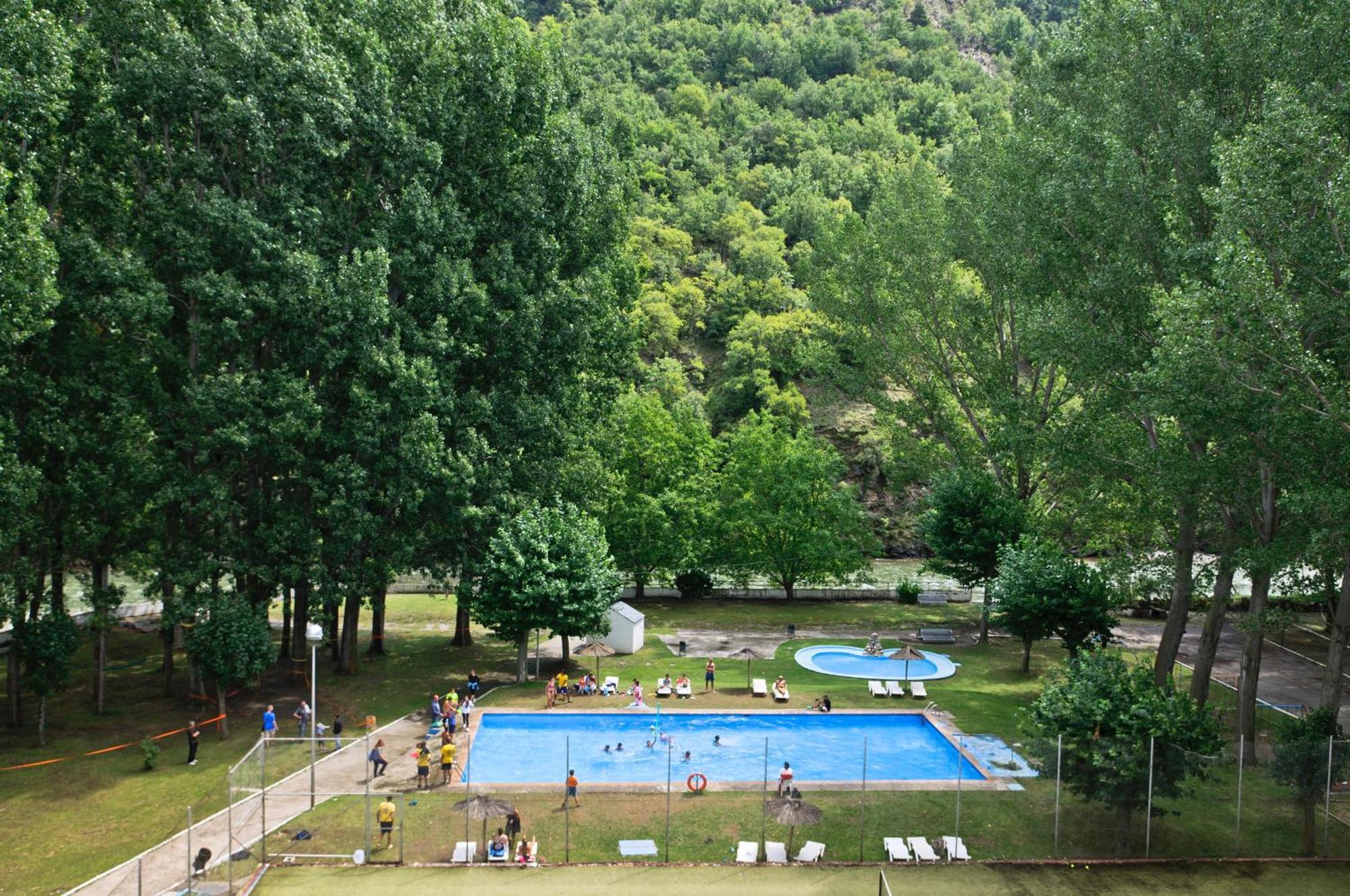 Hotel Snoe Condes Del Pallars Rialp Dış mekan fotoğraf